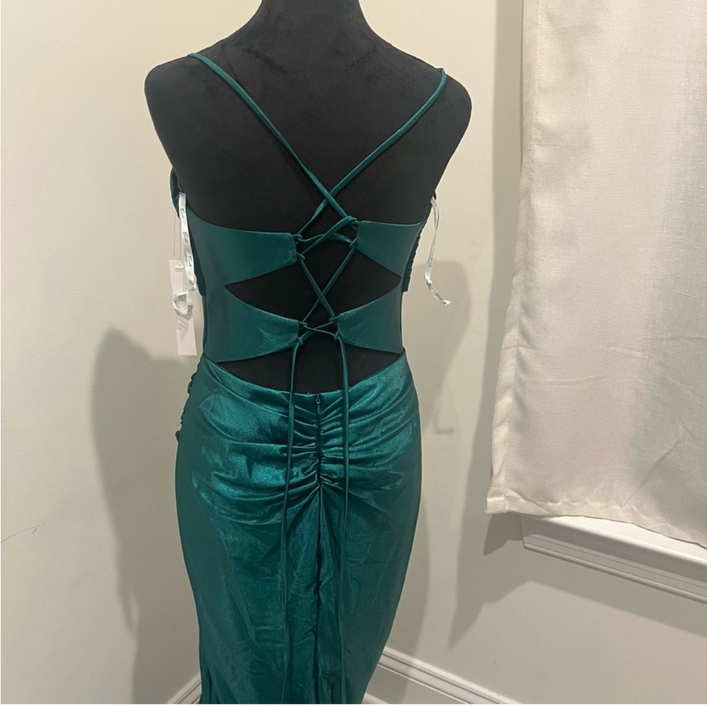 Camille La Vie Green Spaghetti Strap Bodycon Gown